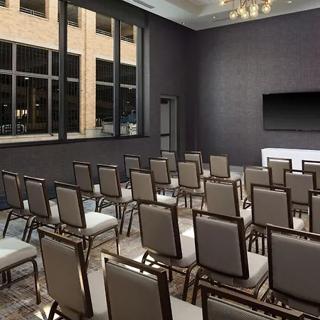 Embassy Suites By Hilton South Bend-3