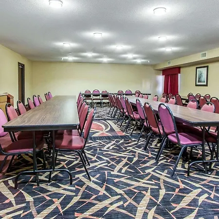 Quality Inn & Suites Mount Pleasant-3
