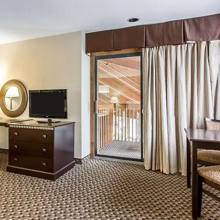 Quality Inn Macomb Near University Area-2