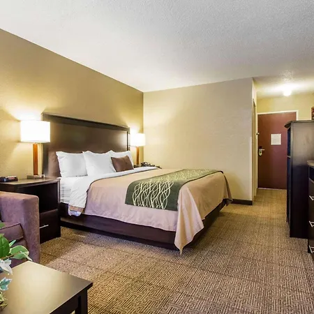 Quality Inn Harlan-3