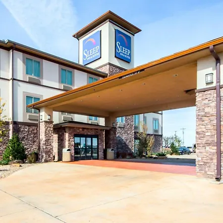 Sleep Inn & Suites Hennessey-2