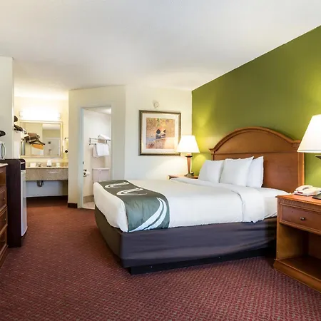 Quality Inn Battleboro - Rocky Mount-3