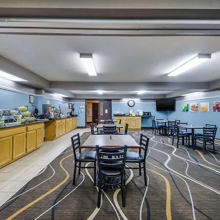 Quality Inn & Suites Newberry-2