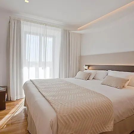 Ynaira Hotel & Spa-3