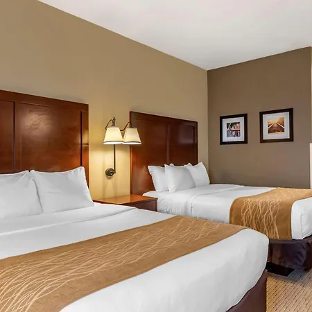 Comfort Inn Warrensburg Station-2