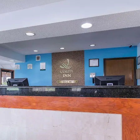 Quality Inn Sycamore - Dekalb-3