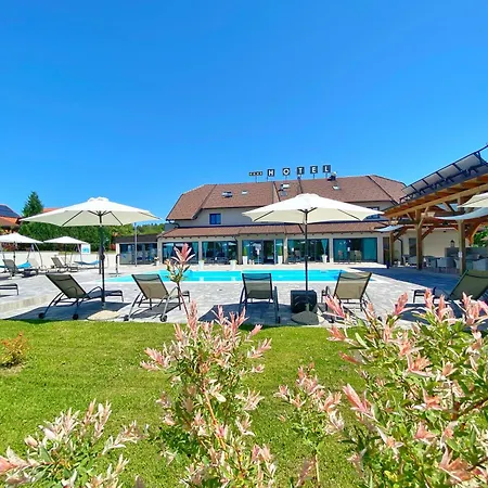 16 Lakes Hotel-3