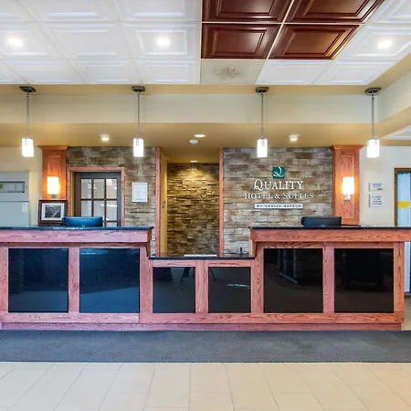 Quality Hotel & Suites-3