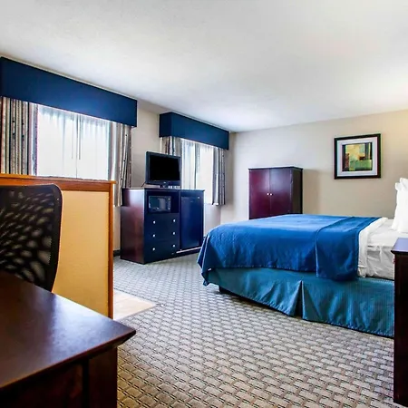 Quality Inn & Suites Ankeny-Des Moines-3