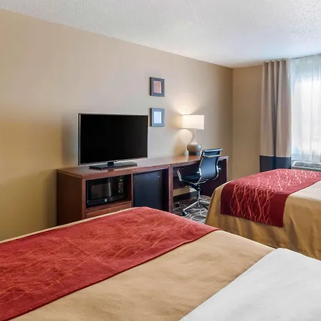 Comfort Inn Dyersville Near The Field Of Dreams-2