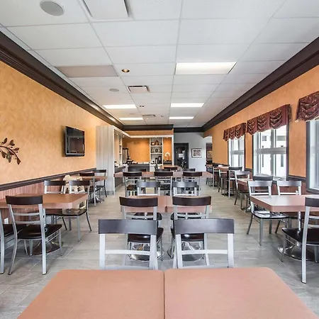 Econo Lodge Inn & Suites-2