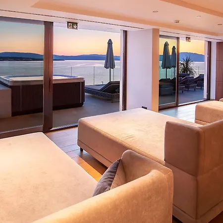Luxury Hotel Riva-2