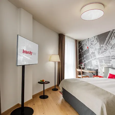 Intercityhotel Amsterdam Schiphol Airport-2