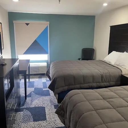 Baymont By Wyndham Iowa Lake Charles-3