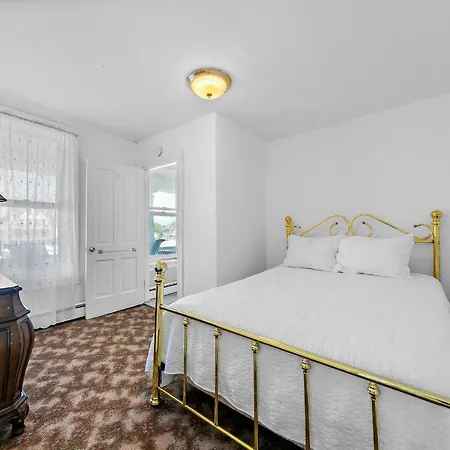 Hotel Albatross-2