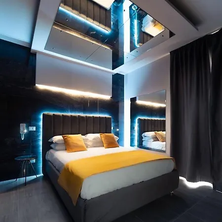 Intimity Luxury Rooms-3