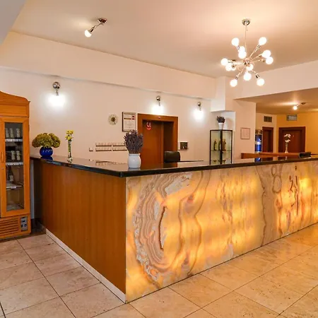 Hotel Galant Lednice-2