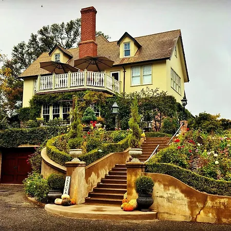 The Inn On Knowles Hill Bed & Breakfast Hotel-2