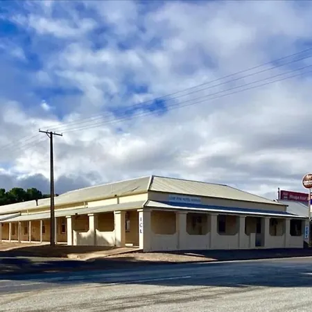 Minnipa Hotel-3