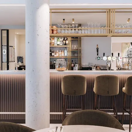 The Cornr Hotel-3