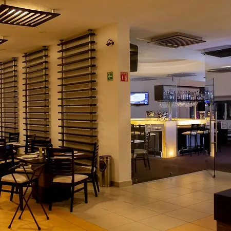 Hotel Aeropuerto Morelia-2