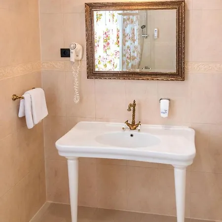 Hotel Grace-3