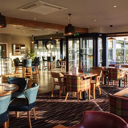 Gwesty Gadlys Hotel-2