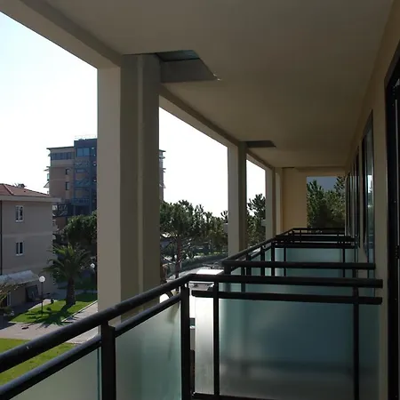 Hotel Caesar Residence & Spa-2