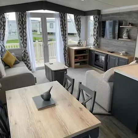 Luxury Whitstable Caravan-2
