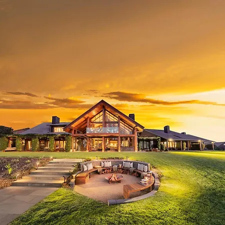 Spicers Peak Lodge-2