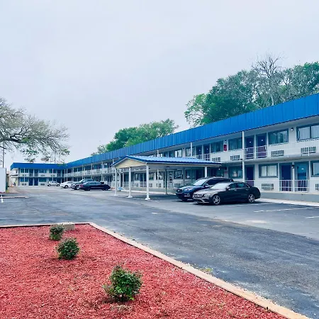 Budget Inn And Suites-2