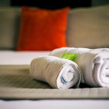 Bowes Incline Hotel-2
