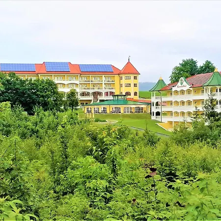 Wellnesshotel Parkschlössl zu Thyrnau-2