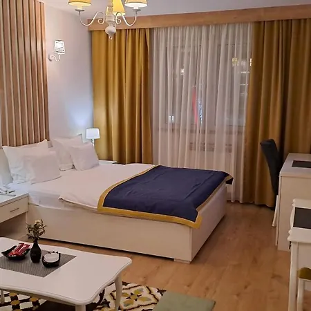 Hotel Jet Set Pale-2