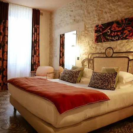 Le Petit Hotel-2