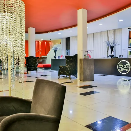 Hotel 525-2