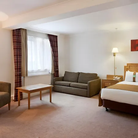 Holiday Inn Bolton Centre By Ihg-2