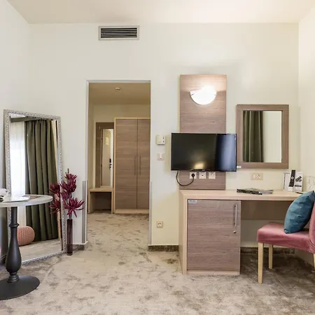 Hotel Mondo-3