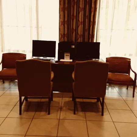 Holiday Inn & Suites Pittsfield-Berkshires By Ihg-2