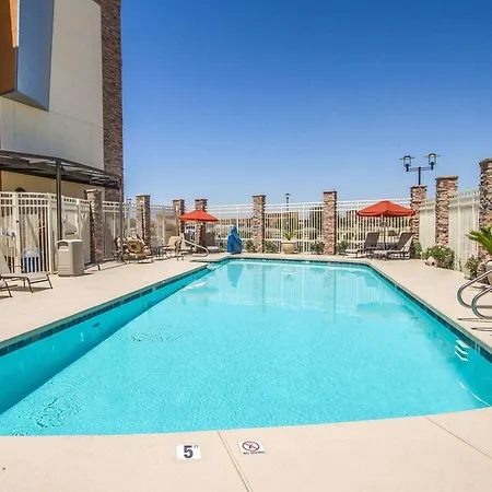 Comfort Suites Glendale - State Farm Stadium Area-3