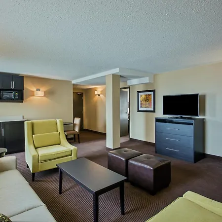 Quality Inn & Suites Regina Downtown-2
