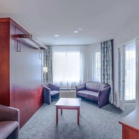 Quality Suites-2