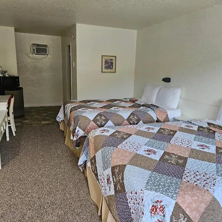 Granby River Inn & Suites-3