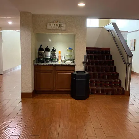 Quality Inn And Suites Middletown-Franklin-2