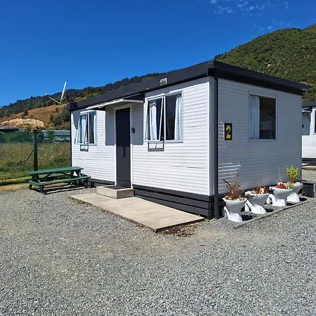 Picton'S Waikawa Bay Holiday Park-3
