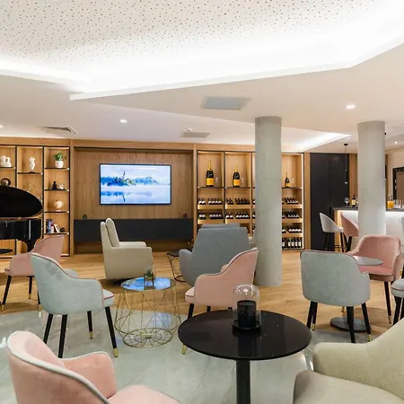 Brit Hotel Paris Orly Rungis-3