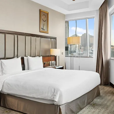 Holiday Suites Al Azizia-3