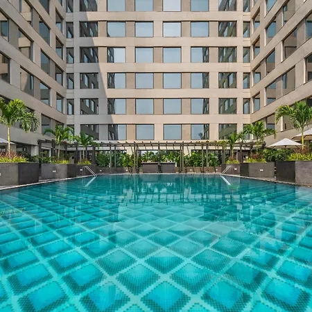 Aurika, Mumbai International Airport - Luxury By Lemon Tree Hotels-2