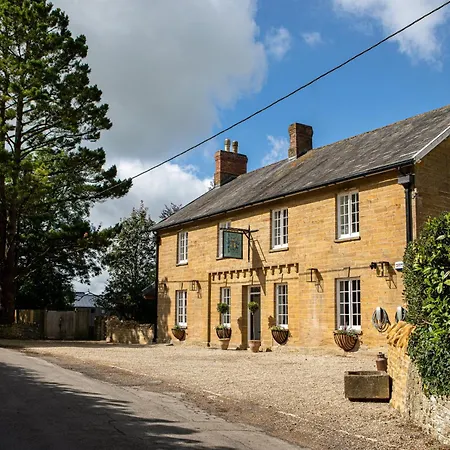 The Queens Arms-2
