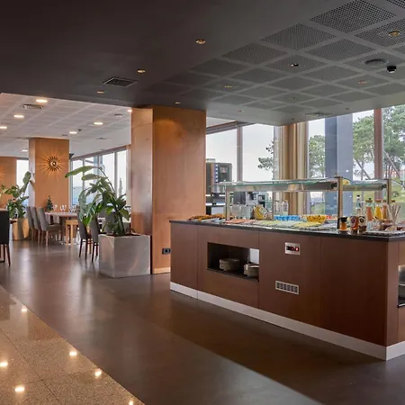 Hotel Versatile-2